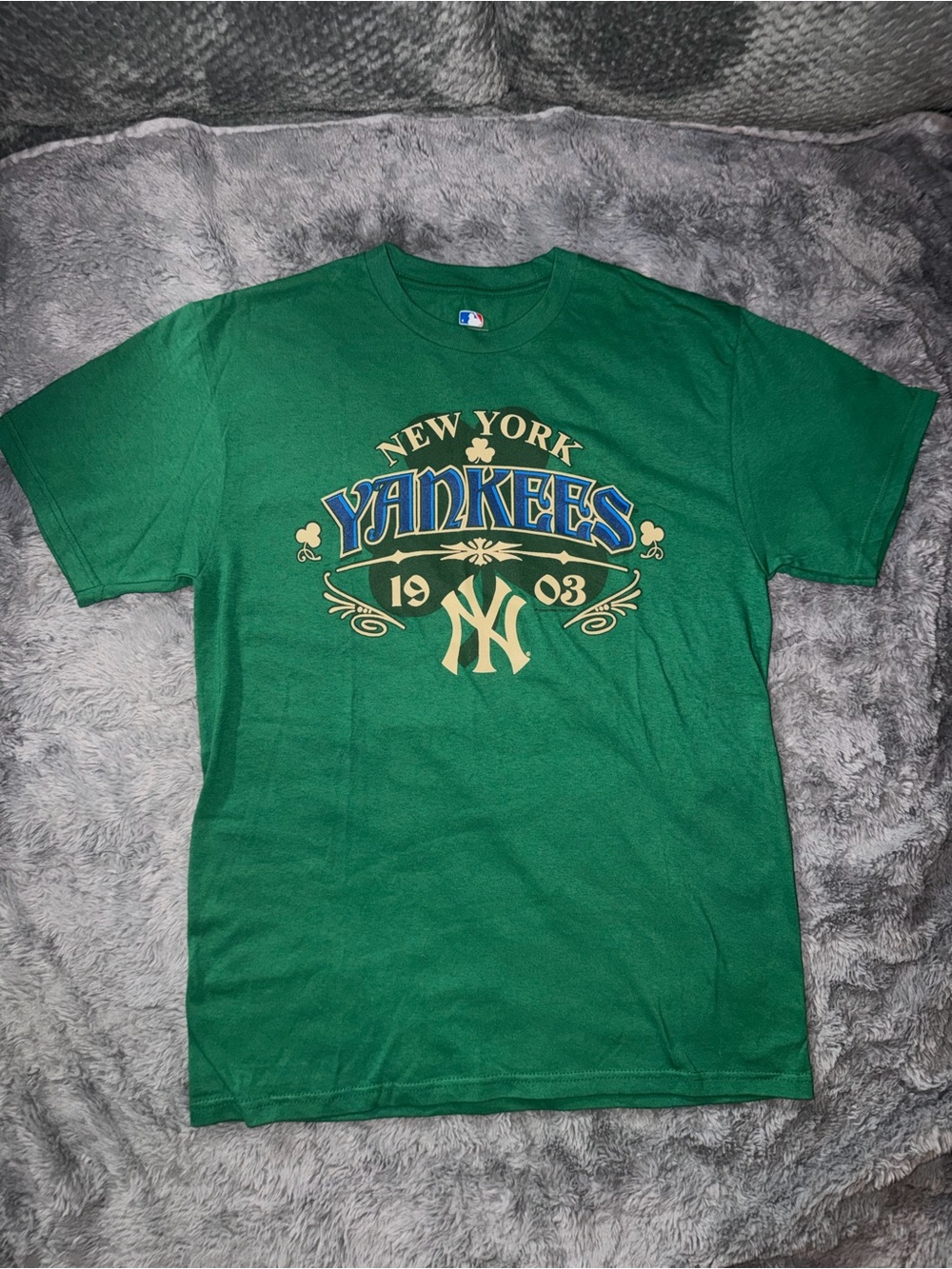 MLB New York Yankees Green Irish shamrock Graphic Tee